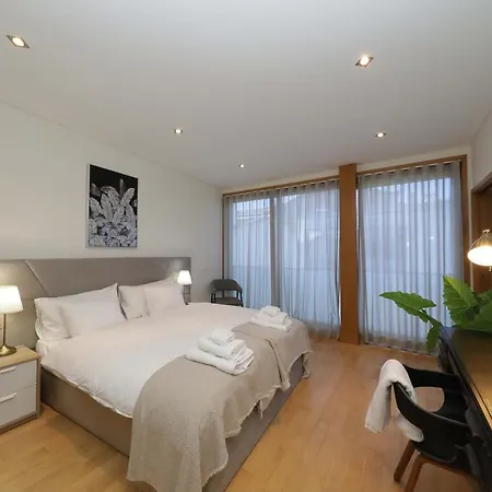 Luxury Townhouse, In Centre With Shared Pool Vakantiehuis Tavira