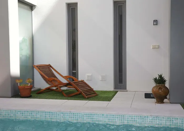 Luxury Townhouse, In Centre With Shared Pool Tavira