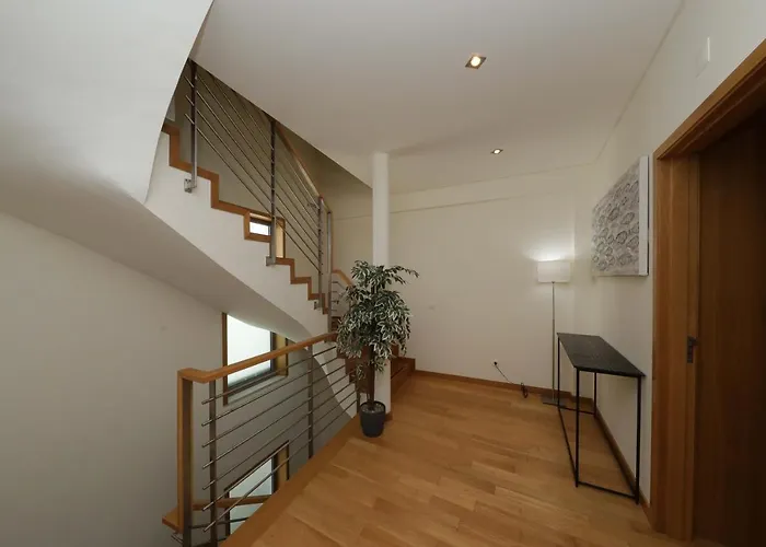 Vakantiehuis Luxury Townhouse, In Centre With Shared Pool Tavira